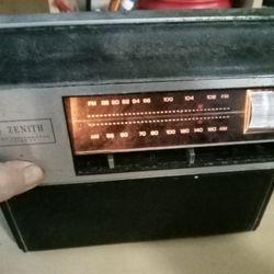 Antique Zenith AM FM Radio $75