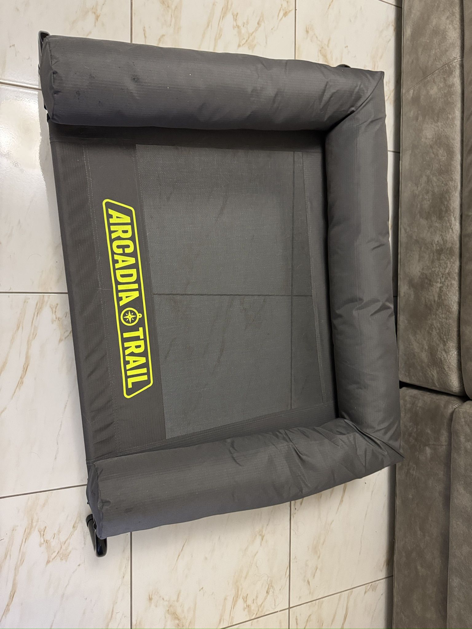 Dog bed with removable pillow