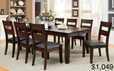 9 Pc Dining Table Set