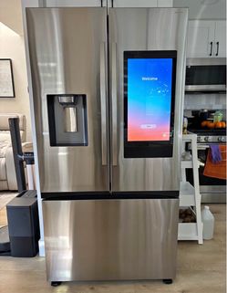 2026 Samsung 30 cu.ft. French Door Refrigerator w/ Family Hub - Like New