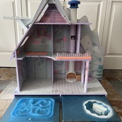 LOL Doll Winter Disco House 