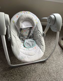 Baby swing
