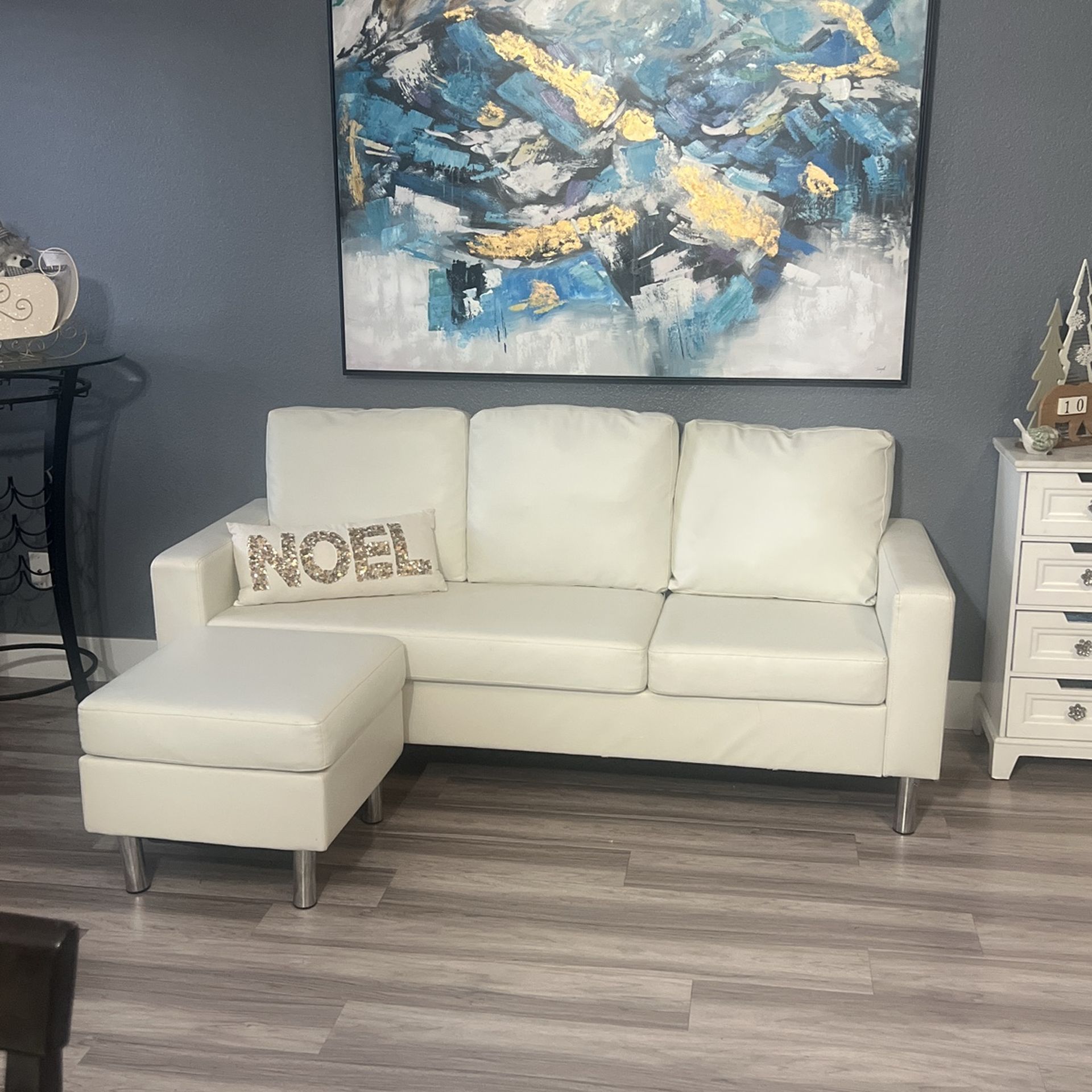 White Leather Couch With Ottoman