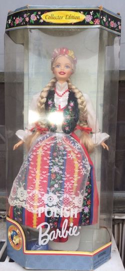 Barbie doll still in the box 📦