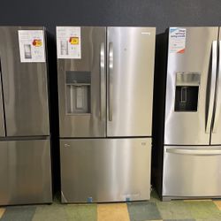 Frigidaire Stainless Steel Bottom Freezer Refrigerator🔥🔥‼️