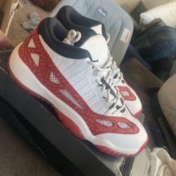 Jordan 11 Retro Low IE Gym Red
