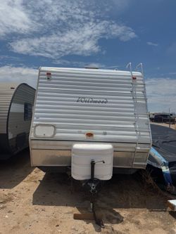 Toy hauler RV