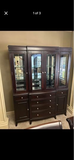 Hooker Formal China Cabinet & Hutch