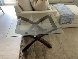 Glass and Wood Side table From Haverty’s 