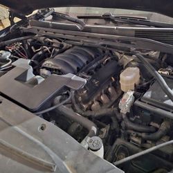 2018 Silverado 5.3 Engine / 6 speed Transmission 86k~ miles 2WD