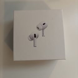 Apple AirPods Pro 2nd Generation with MagSafe Wireless Charging Case (USB‑C)