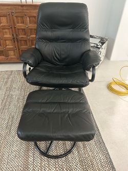 Black Leather Swivel Recliner w/Ottoman from ChairWorks