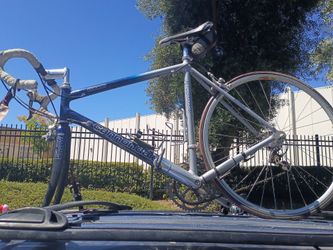 Cannondale road bike