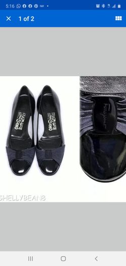 Ferragamo Black Patent leather ballet flats with navy ribbon Size 10