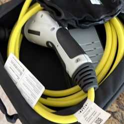 Genuine OEM BMW CHARGER APTIV (contact info removed)2