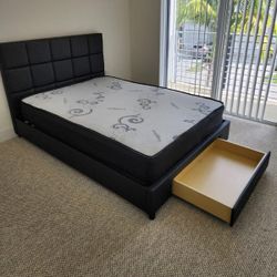 Brand New Queen Bed Frame with Mattress / Cama Queen con Colchón Nuevo a Estrenar....Fast Delivery 🚚 