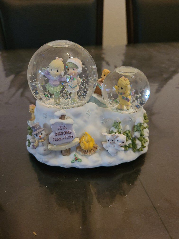 Precious Moments Snowglobe Pick Up Only