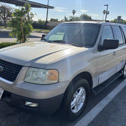 2004 Ford Expedition XLT