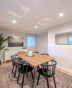 Dinning table and 6 chairs