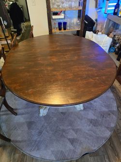Oak Dining Room Table and 4 Chairs