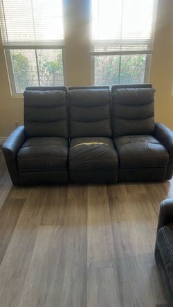 FREE COUCH