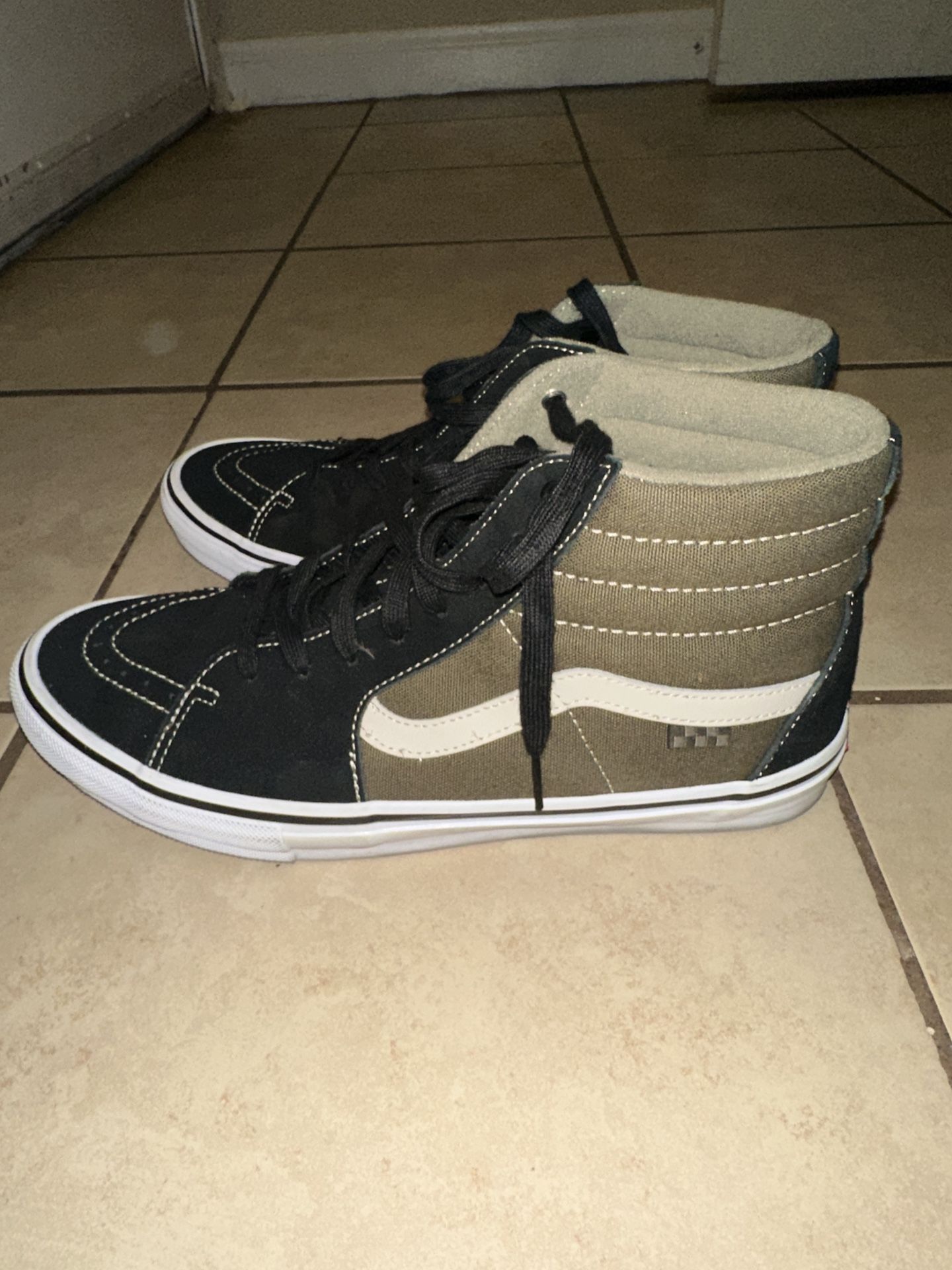 Vans Sk8-Hi - (Black/Green) - size 13 Men’s 