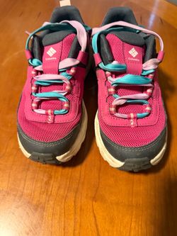 Columbia Waterproof Shoe size 1youth