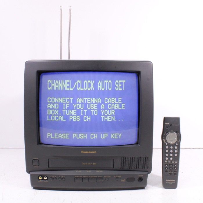 Panasonic PV-M1338 13" TV VCR Combo VHS CRT