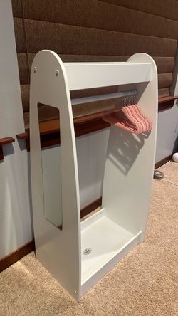 KidKraft Wooden Fashion Pretend Dress-Up Station