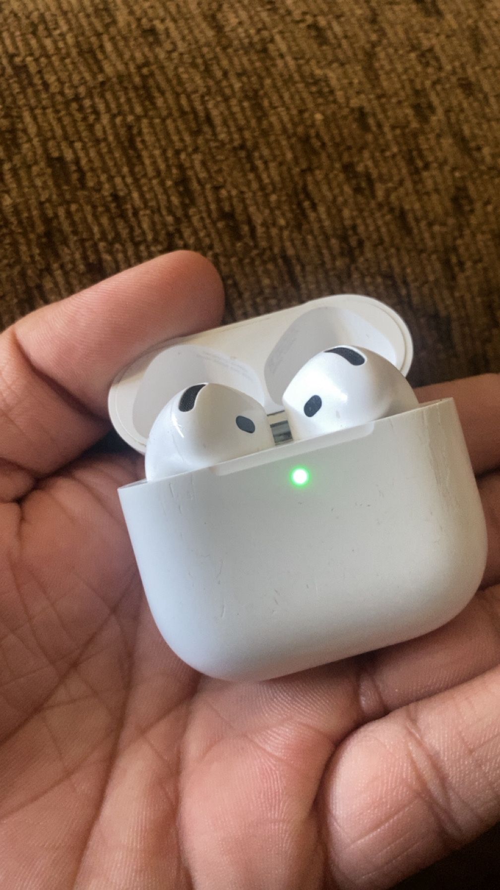 AirPods