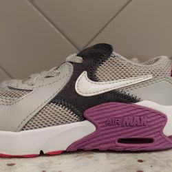 Kids Nike Air MAX Sneakers Size 8C