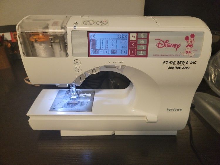 Brother SE-270D Sewing Embroidery Machine