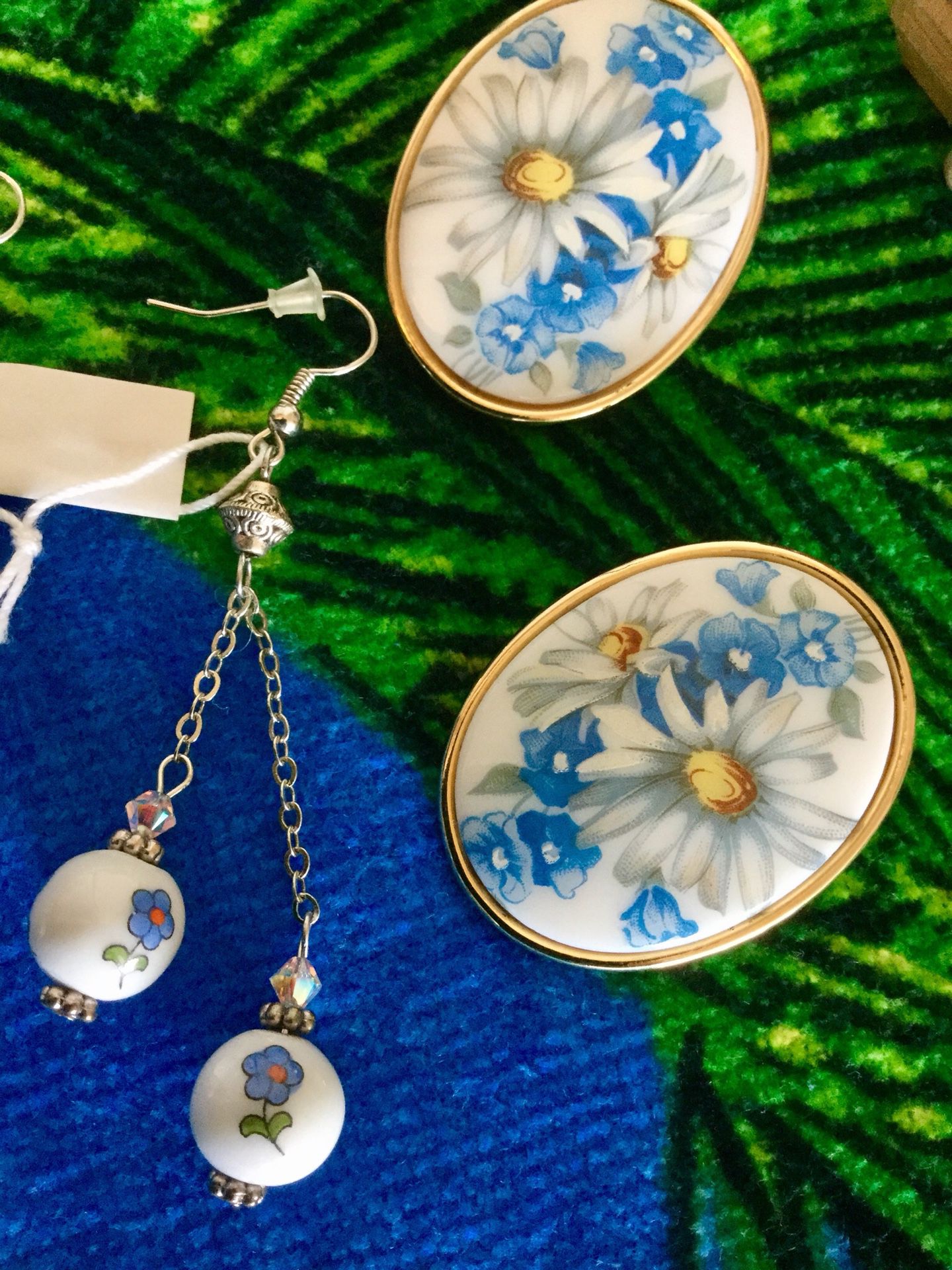 Classy and sophisticate earrings / Long silver earrings $25 / Oval -floral ceramic earrings $25 🌿🦋🌿🌷🌿🦋🌿
