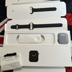 Apple Watch SE 44mm