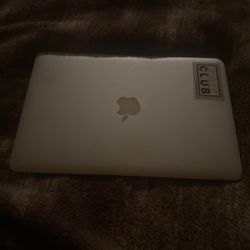 MacBook Air 13-inch 