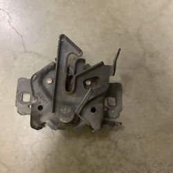 Fusion Hood Hinge