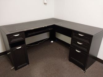 Free  Desk