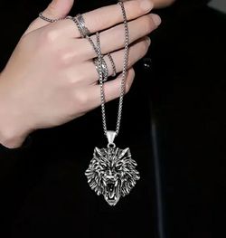 Wolf Pendant With Chain Necklace