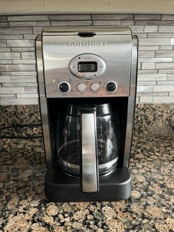 LUXURIOUS PROGRAMABLE COFFEEE MAKER