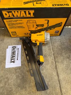 DEWALT Pneumatic 21-Degree Collated Corded Framing Nailer