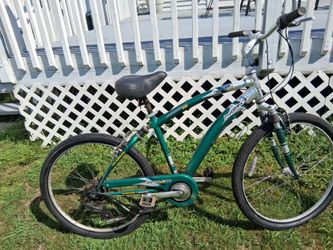 Aluminum multi-speed comfort cruiser bike ready to ride 26 in