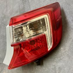 Rear Tail Light For 2012-2014 Toyota Camry