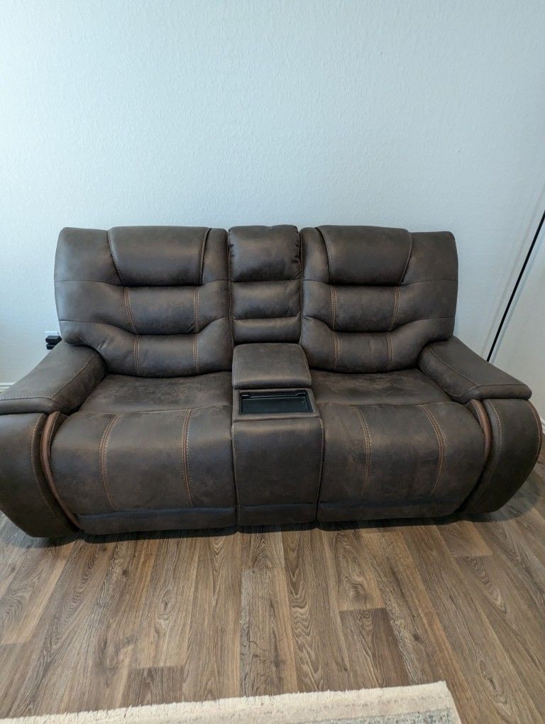 Laredo Springs Dual Power Loveseat Recliner and Non-Power Recliner Sofa