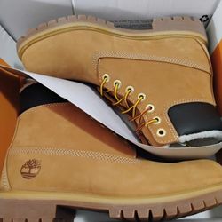  8 1/2 Timberland Boots