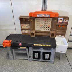 Kids Home Depot Toy Bench With Tools - Step 2