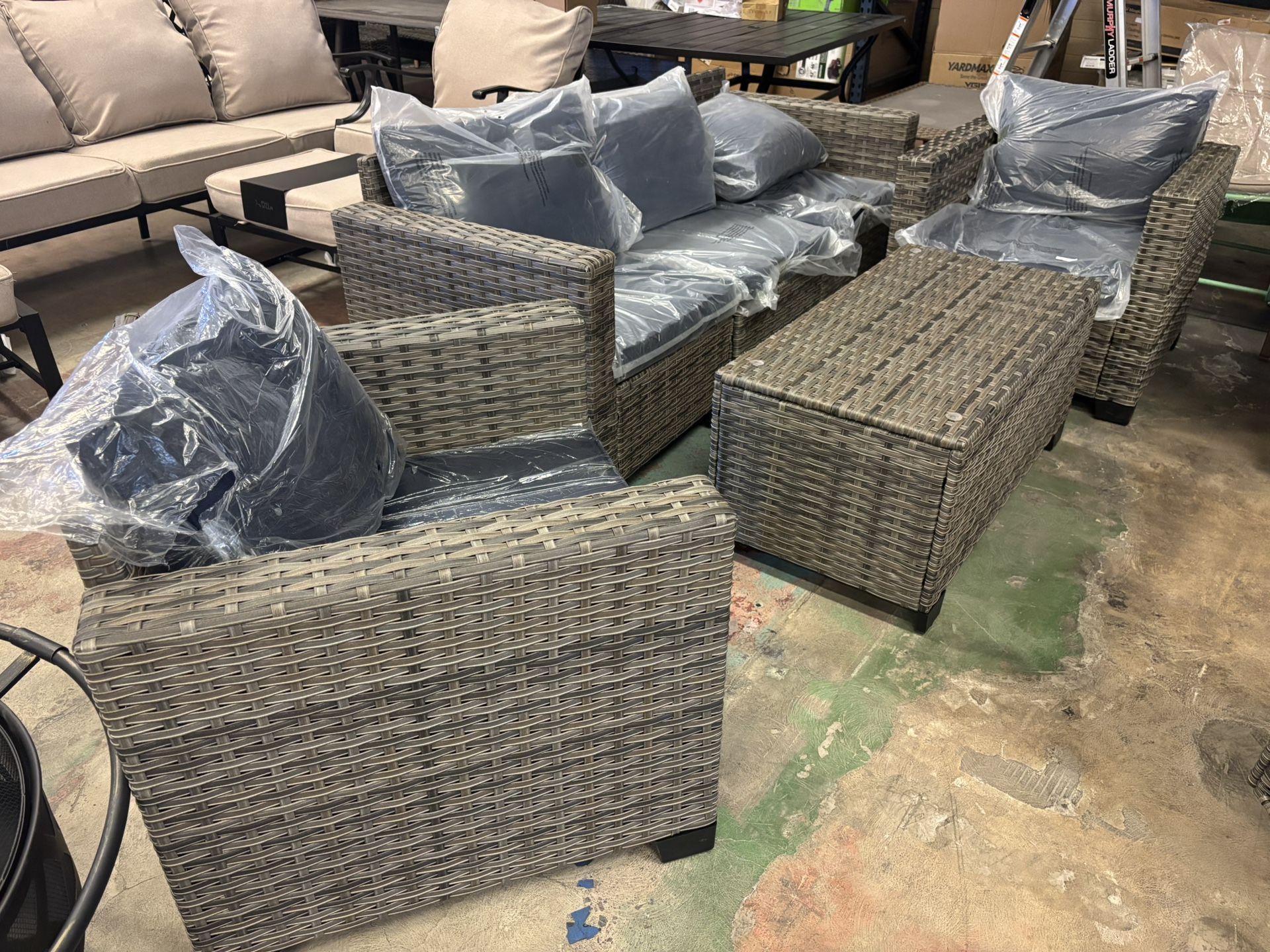 Uixe 6-piece Rattan 5- Person Patio Set