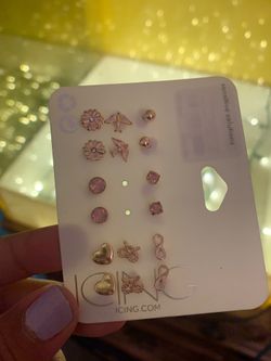 Earings.