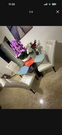 Round Dinning Glass table