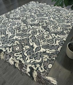 8x10 Loloi Farrah Handwoven Wool Area Rug Gray Ivory Forest Forest Green Moroccan Boho Tassel Carpet
