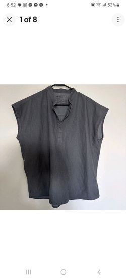 Figs Women’s Rafaela Oversized Scrub Top Graphite Gray Size Large EUC